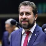 Ao criticar Bolsonaro(PL), em evento Boulos diz que Tarcísio não será presidente do Brasil.