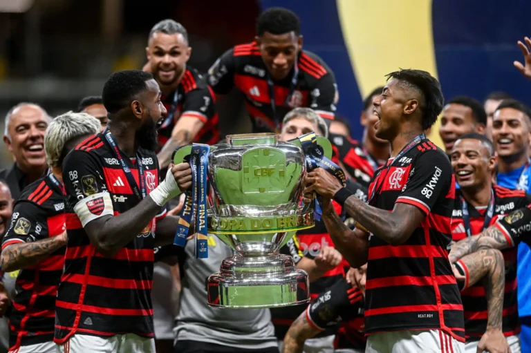 Flamengo é penta! o time vence o Atlético-MG e conquista o título da Copa do Brasil.