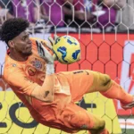 Futebol: Corinthians e Vasco vencem nos pênaltis e decidem a Copa do Brasil