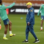 Ancelotti esvazia treino às vésperas da Escócia e mantém mistério sobre escalação da Seleção
