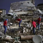 Número de mortos em terremotos na Venezuela chega a 920; buscas por desaparecidos continuam