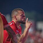 Show de gols: Vila Nova supera reação do Náutico e assume a ponta da Série B