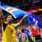 De apelido inusitado a herói nacional: Vozinha ganha o mundo após atuação histórica