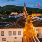 Excursão leva turistas para um dia de história, natureza e lazer na Cidade de Goiás e Balneário Santo Antônio