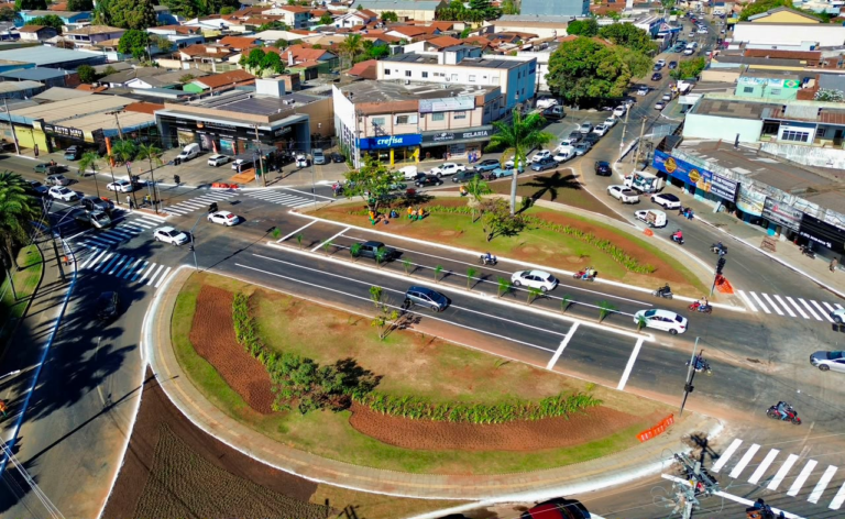 Prefeitura entrega novas conexões viárias na Praça Ciro Lisita para ampliar fluidez no trânsito de Goiânia
