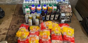 Procon flagra alimentos vencidos em supermercado de Goiânia e reforça alerta ao consumidor