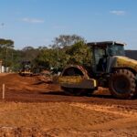 Prefeitura asfalta mais 15 bairros de Aparecida de Goiânia ampliando as obras de pavimentação